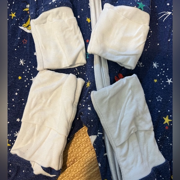 Little Sleepie 12/18 Mickey, sold out style. - Picture 3 of 6